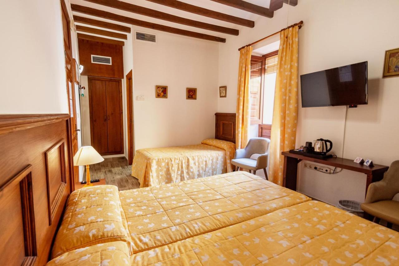 דניה Hostal Loreto מראה חיצוני תמונה