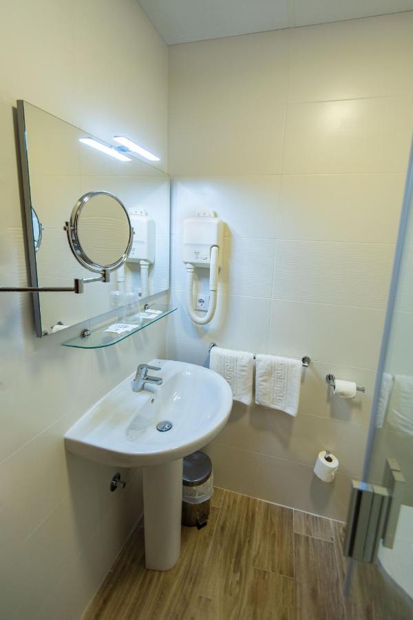דניה Hostal Loreto מראה חיצוני תמונה
