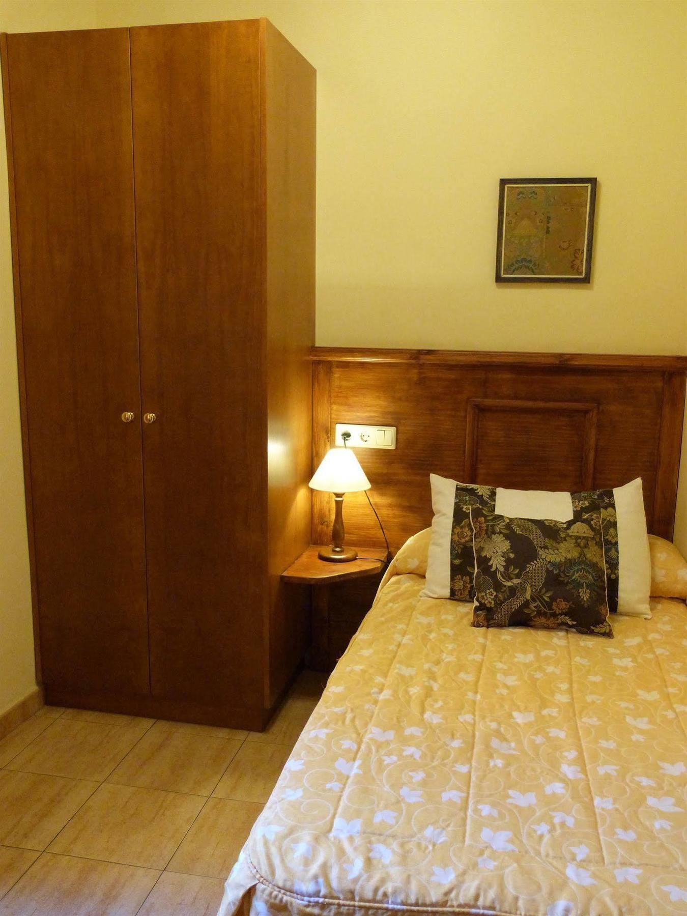 דניה Hostal Loreto מראה חיצוני תמונה