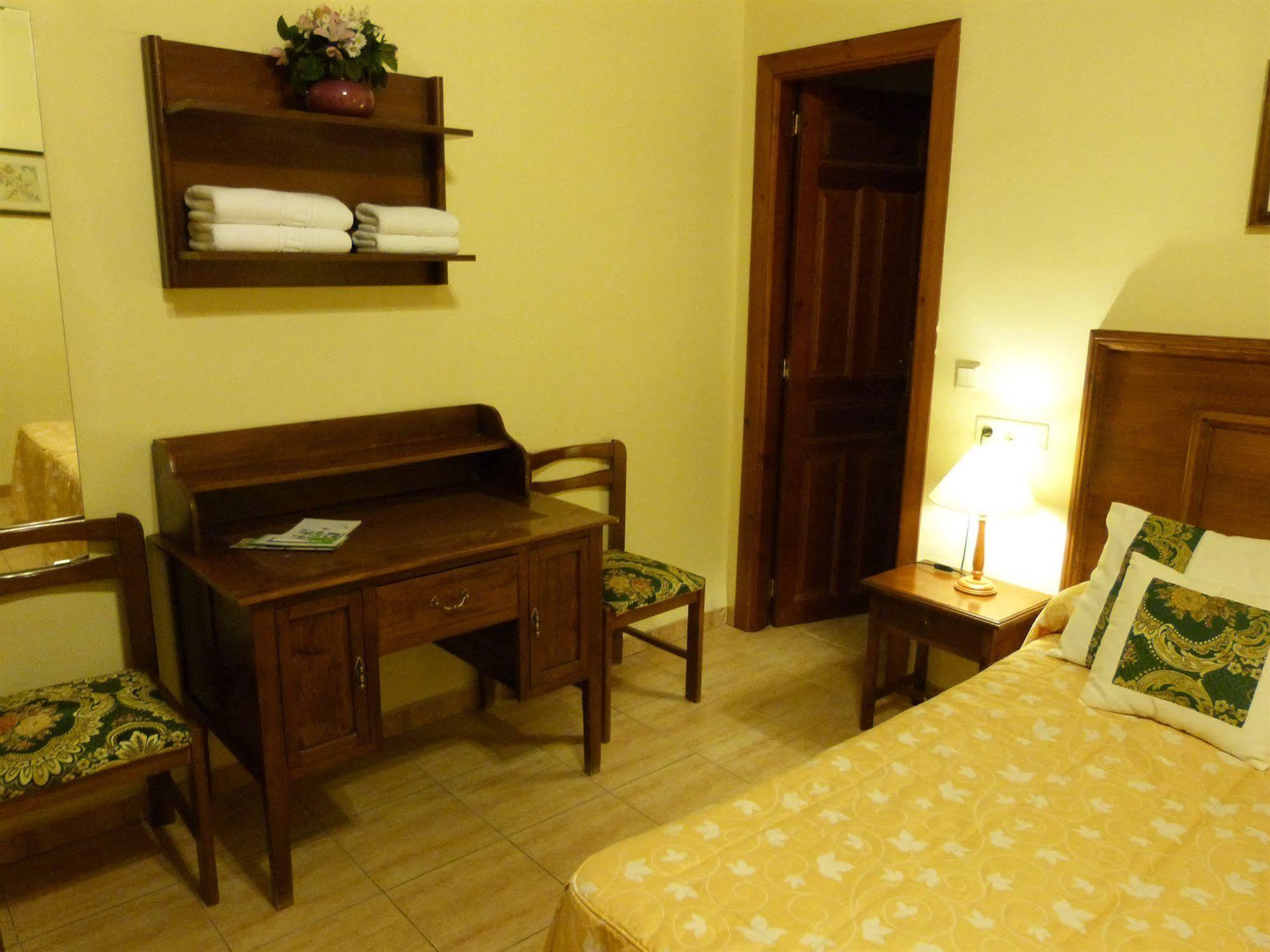 דניה Hostal Loreto מראה חיצוני תמונה
