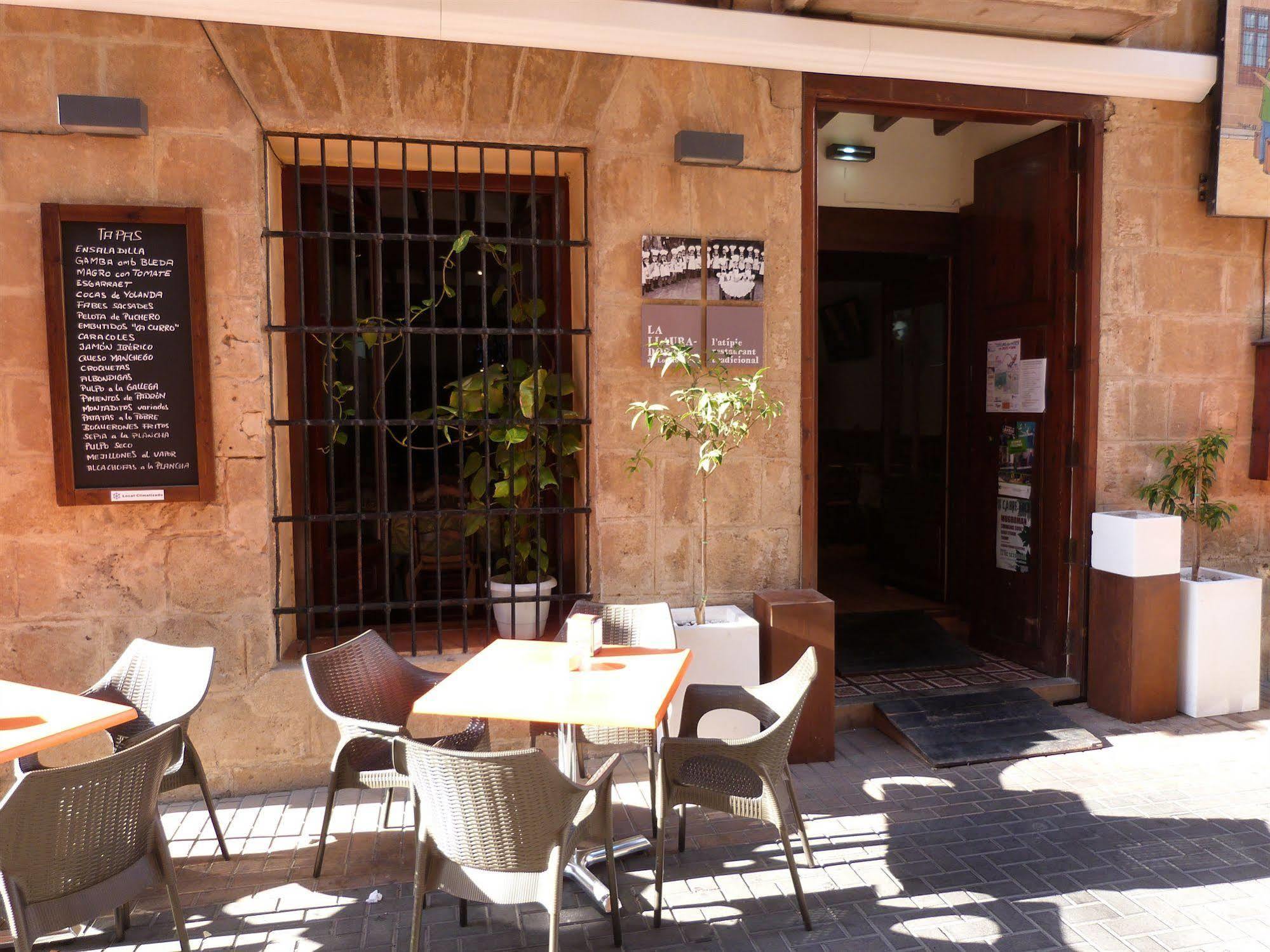 דניה Hostal Loreto מראה חיצוני תמונה